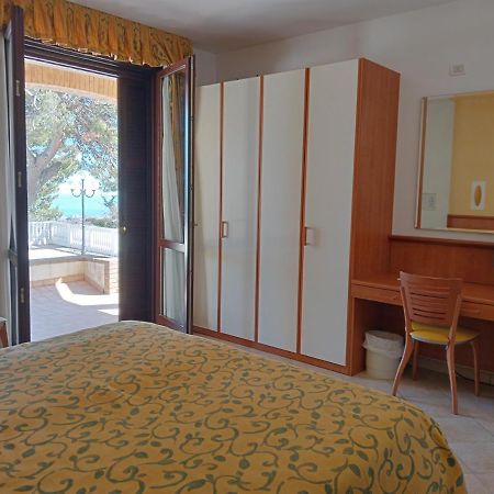Hotel Bel Sit Senigallia Exterior foto