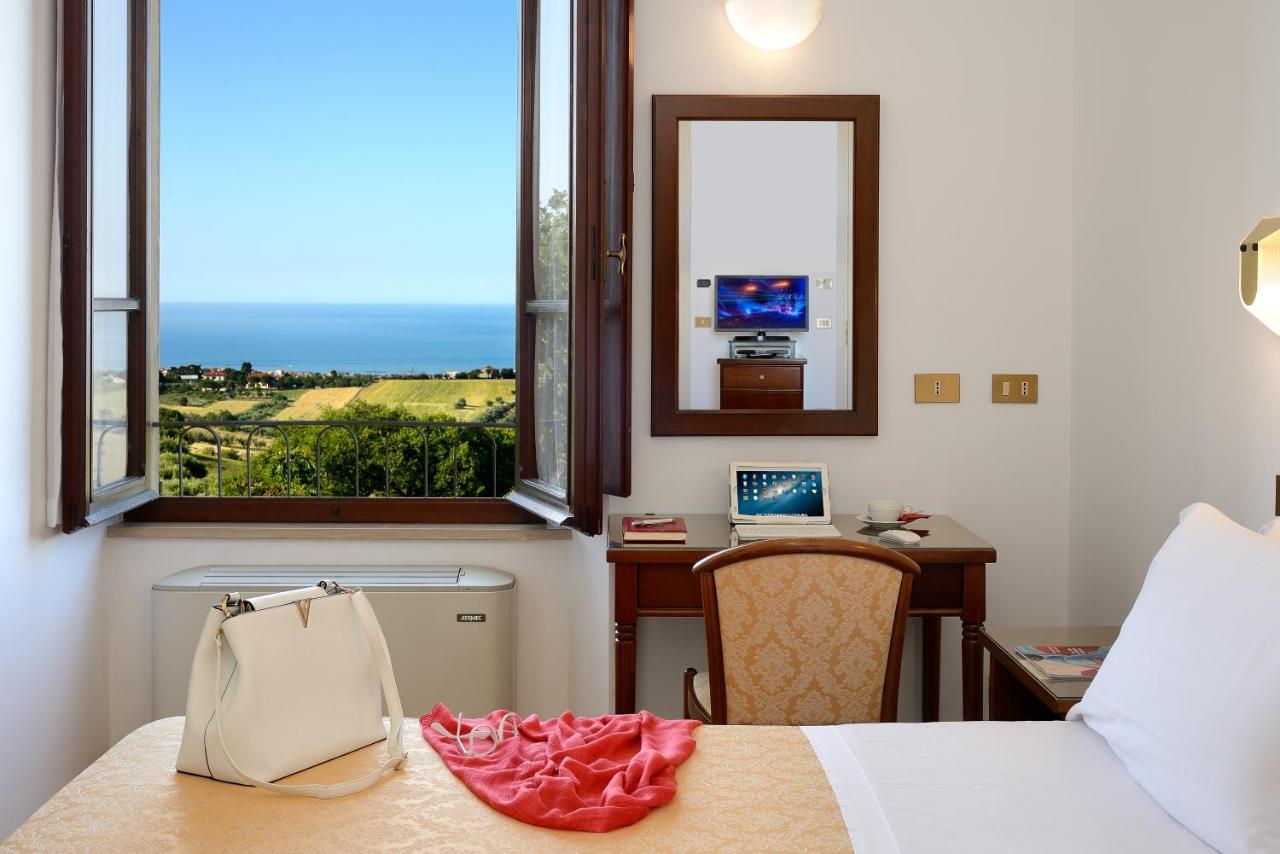 Hotel Bel Sit Senigallia Exterior foto
