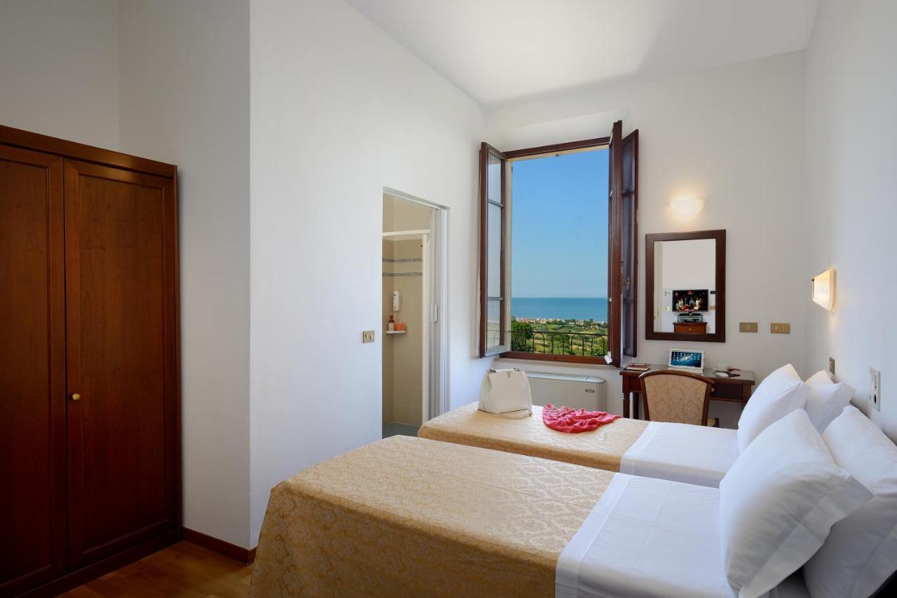 Hotel Bel Sit Senigallia Exterior foto