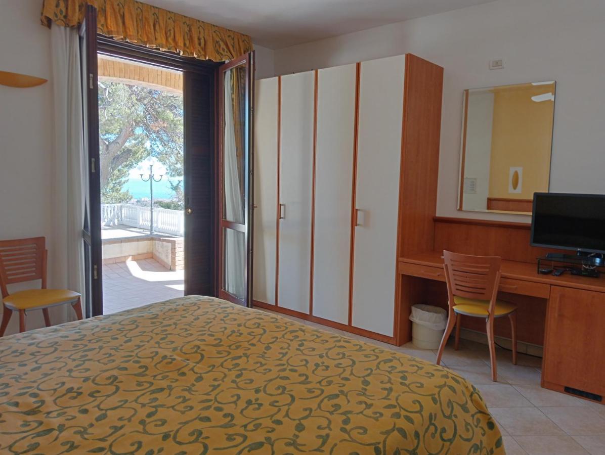 Hotel Bel Sit Senigallia Exterior foto