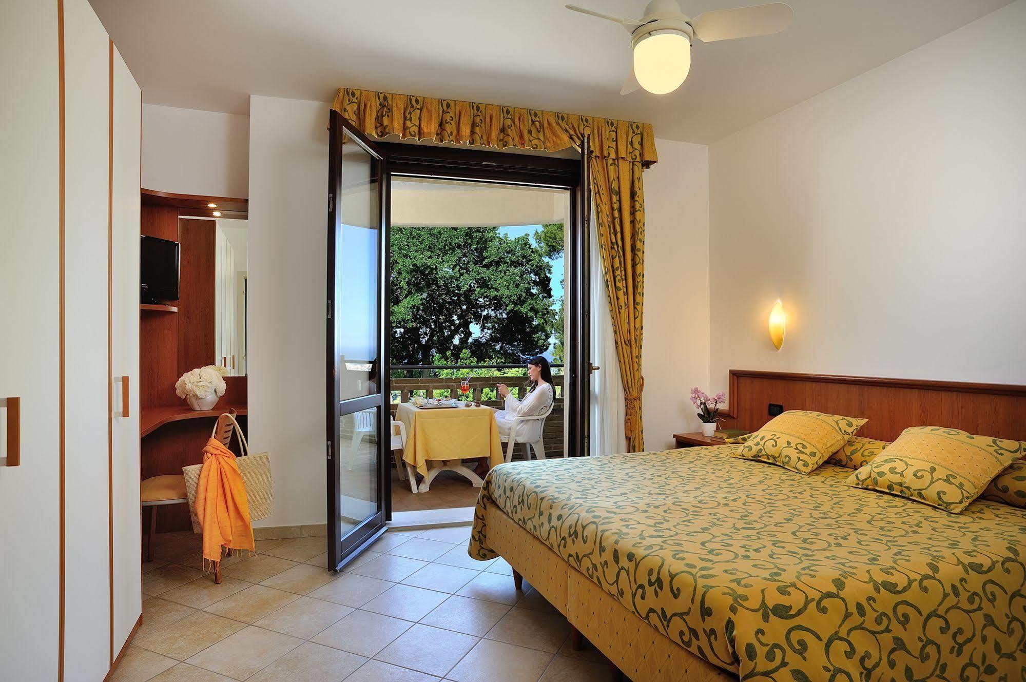 Hotel Bel Sit Senigallia Exterior foto